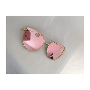 Rose Gold Mirrored Sunglasses
